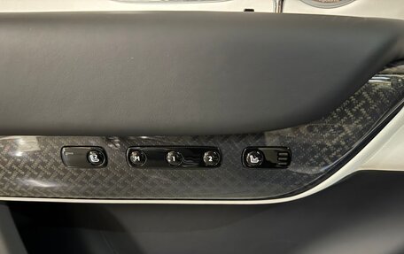 Rolls-Royce Cullinan, 2026 год, 72 960 000 рублей, 26 фотография