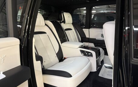 Rolls-Royce Cullinan, 2026 год, 72 960 000 рублей, 35 фотография