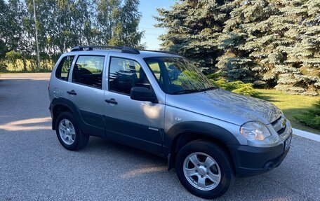 Chevrolet Niva I рестайлинг, 2018 год, 675 000 рублей, 11 фотография