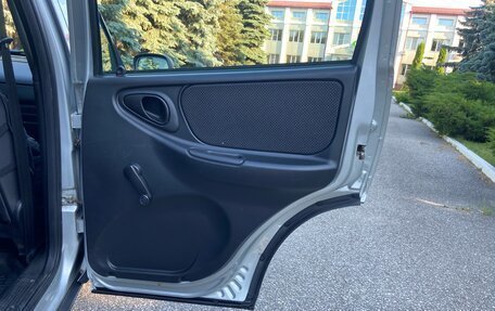 Chevrolet Niva I рестайлинг, 2018 год, 675 000 рублей, 18 фотография