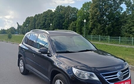 Volkswagen Tiguan I, 2011 год, 950 000 рублей, 2 фотография
