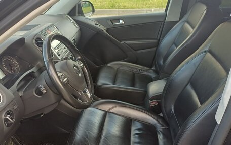 Volkswagen Tiguan I, 2011 год, 950 000 рублей, 10 фотография