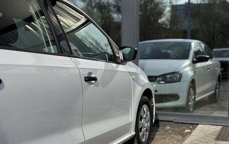 Volkswagen Polo VI (EU Market), 2011 год, 499 000 рублей, 2 фотография