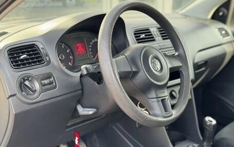 Volkswagen Polo VI (EU Market), 2011 год, 499 000 рублей, 8 фотография