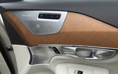 Volvo XC90 II рестайлинг, 2017 год, 2 950 000 рублей, 16 фотография
