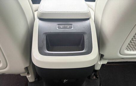Volvo XC90 II рестайлинг, 2017 год, 2 950 000 рублей, 18 фотография