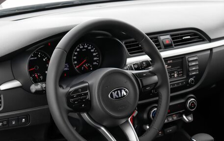 KIA Rio IV, 2020 год, 1 589 000 рублей, 8 фотография