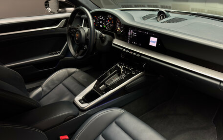 Porsche 911, 2021 год, 13 600 000 рублей, 11 фотография
