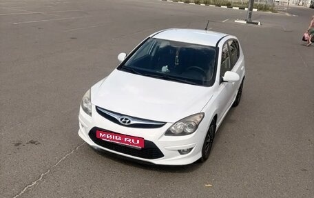 Hyundai i30 I, 2010 год, 740 000 рублей, 3 фотография