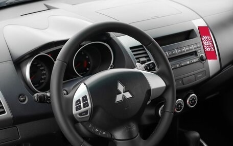 Mitsubishi Outlander III рестайлинг 3, 2007 год, 1 300 000 рублей, 8 фотография