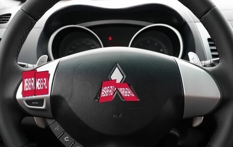 Mitsubishi Outlander III рестайлинг 3, 2007 год, 1 300 000 рублей, 13 фотография