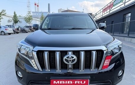Toyota Land Cruiser Prado 150 рестайлинг 2, 2015 год, 3 400 000 рублей, 1 фотография
