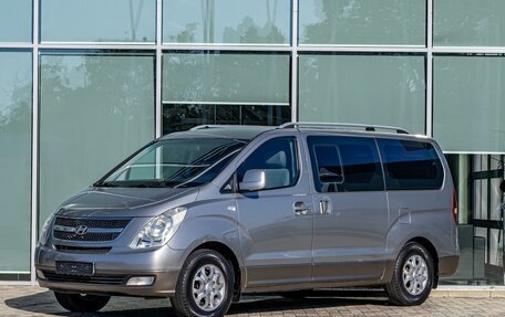 Hyundai H-1 II рестайлинг, 2011 год, 1 395 000 рублей, 1 фотография