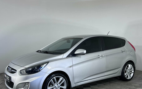 Hyundai Solaris II рестайлинг, 2011 год, 775 000 рублей, 1 фотография