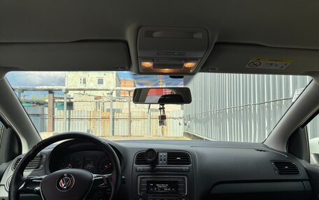 Volkswagen Polo VI (EU Market), 2017 год, 1 000 000 рублей, 8 фотография