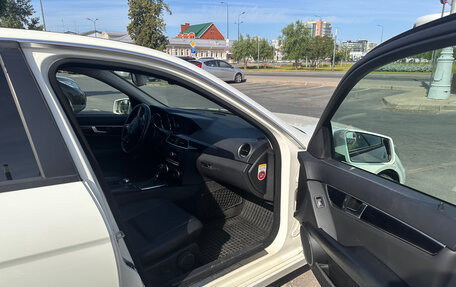 Mercedes-Benz C-Класс, 2011 год, 1 400 000 рублей, 16 фотография