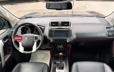 Toyota Land Cruiser Prado 150 рестайлинг 2, 2015 год, 3 400 000 рублей, 8 фотография