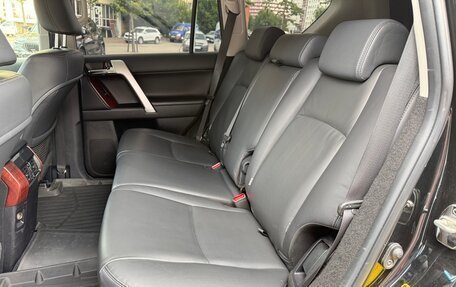 Toyota Land Cruiser Prado 150 рестайлинг 2, 2015 год, 3 400 000 рублей, 12 фотография