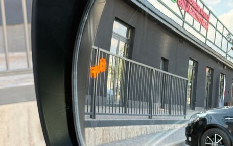 Toyota Land Cruiser Prado 150 рестайлинг 2, 2015 год, 3 400 000 рублей, 20 фотография