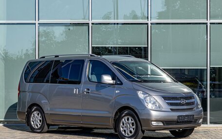 Hyundai H-1 II рестайлинг, 2011 год, 1 395 000 рублей, 3 фотография