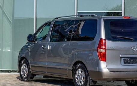 Hyundai H-1 II рестайлинг, 2011 год, 1 395 000 рублей, 9 фотография