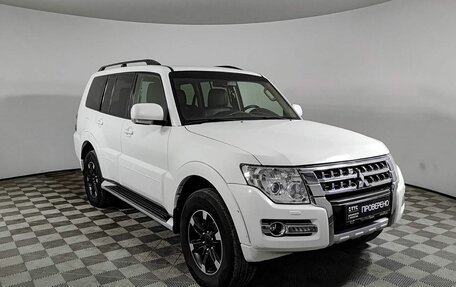 Mitsubishi Pajero IV, 2015 год, 2 570 000 рублей, 3 фотография