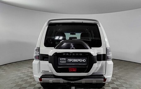 Mitsubishi Pajero IV, 2015 год, 2 570 000 рублей, 6 фотография