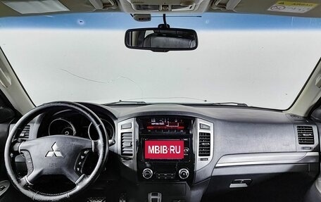 Mitsubishi Pajero IV, 2015 год, 2 570 000 рублей, 14 фотография