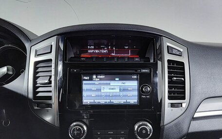 Mitsubishi Pajero IV, 2015 год, 2 570 000 рублей, 15 фотография