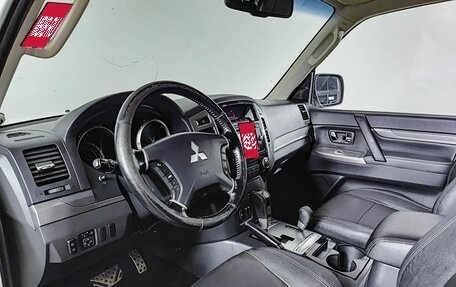 Mitsubishi Pajero IV, 2015 год, 2 570 000 рублей, 16 фотография