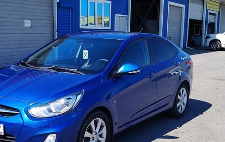 Hyundai Solaris II рестайлинг, 2012 год, 750 000 рублей, 2 фотография