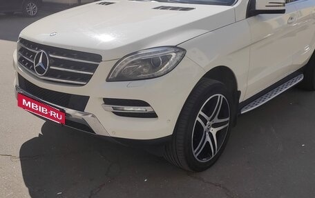 Mercedes-Benz M-Класс, 2012 год, 2 400 000 рублей, 6 фотография