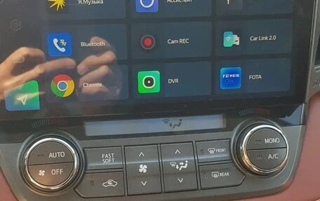 Toyota RAV4, 2014 год, 2 200 000 рублей, 8 фотография
