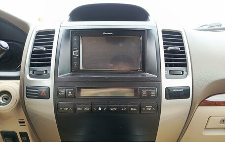Toyota Land Cruiser Prado 120 рестайлинг, 2004 год, 1 650 000 рублей, 19 фотография