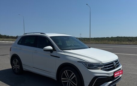 Volkswagen Tiguan II, 2020 год, 2 990 000 рублей, 1 фотография