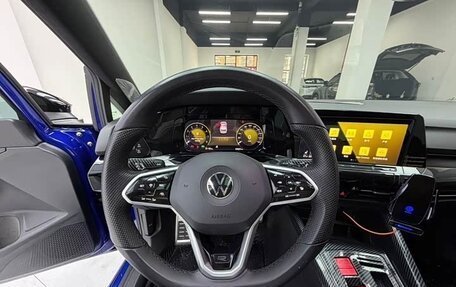 Volkswagen Golf VIII, 2021 год, 2 361 000 рублей, 10 фотография