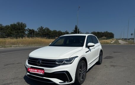 Volkswagen Tiguan II, 2020 год, 2 990 000 рублей, 4 фотография