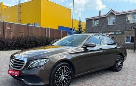 Mercedes-Benz E-Класс, 2016 год, 2 750 000 рублей, 4 фотография