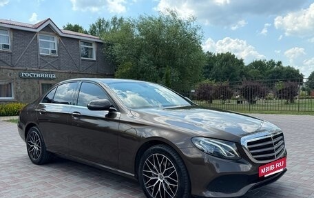 Mercedes-Benz E-Класс, 2016 год, 2 750 000 рублей, 7 фотография