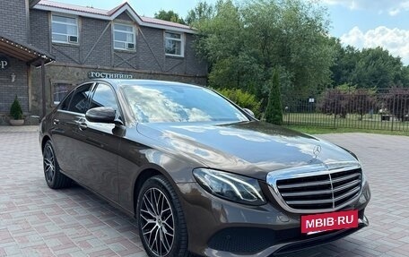 Mercedes-Benz E-Класс, 2016 год, 2 750 000 рублей, 6 фотография