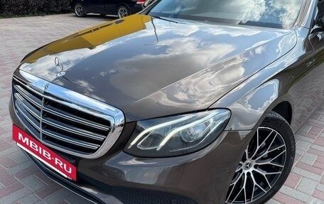 Mercedes-Benz E-Класс, 2016 год, 2 750 000 рублей, 3 фотография
