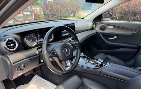 Mercedes-Benz E-Класс, 2016 год, 2 750 000 рублей, 16 фотография