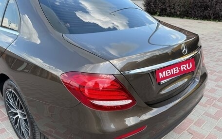 Mercedes-Benz E-Класс, 2016 год, 2 750 000 рублей, 15 фотография