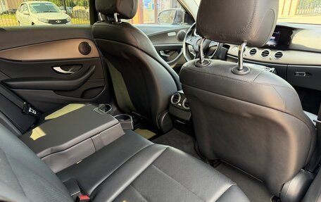 Mercedes-Benz E-Класс, 2016 год, 2 750 000 рублей, 33 фотография