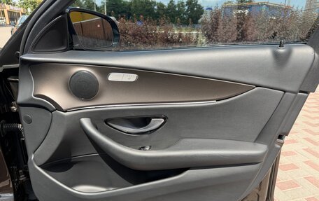Mercedes-Benz E-Класс, 2016 год, 2 750 000 рублей, 34 фотография