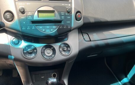 Toyota RAV4, 2008 год, 1 300 000 рублей, 9 фотография