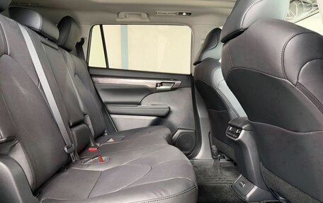 Toyota Highlander, 2026 год, 5 299 000 рублей, 13 фотография
