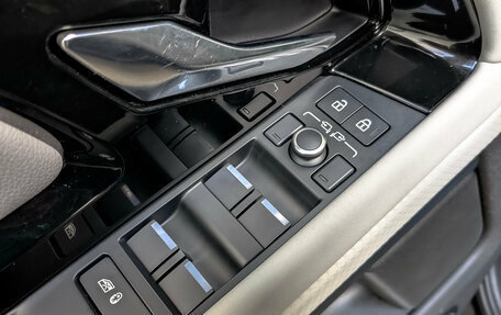 Land Rover Range Rover Evoque II, 2022 год, 4 650 000 рублей, 28 фотография