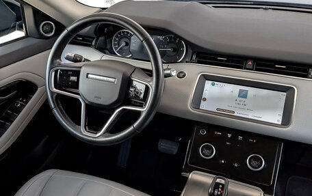 Land Rover Range Rover Evoque II, 2022 год, 4 650 000 рублей, 30 фотография