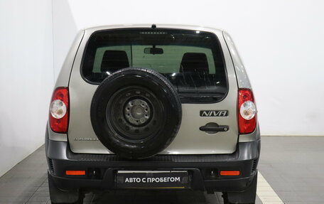 Chevrolet Niva I рестайлинг, 2018 год, 627 000 рублей, 3 фотография